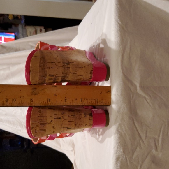 Hot pink wedge sandals - Picture 6 of 8